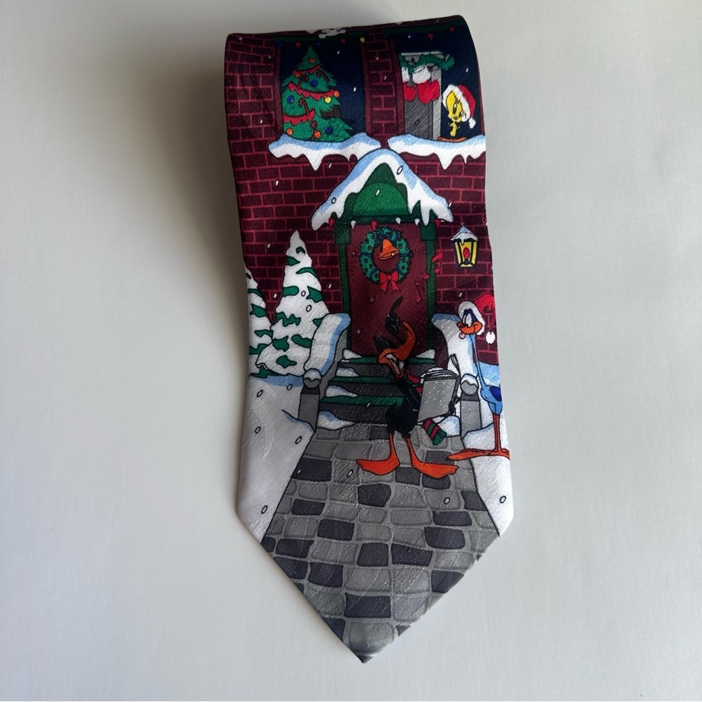 Looney Tunes Festive Bugs Bunny Christmas Holiday Tie